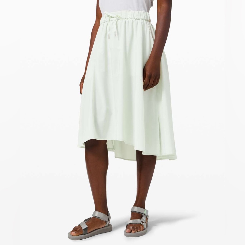 Lululemon Athletica High Low Skirt in Light Green
